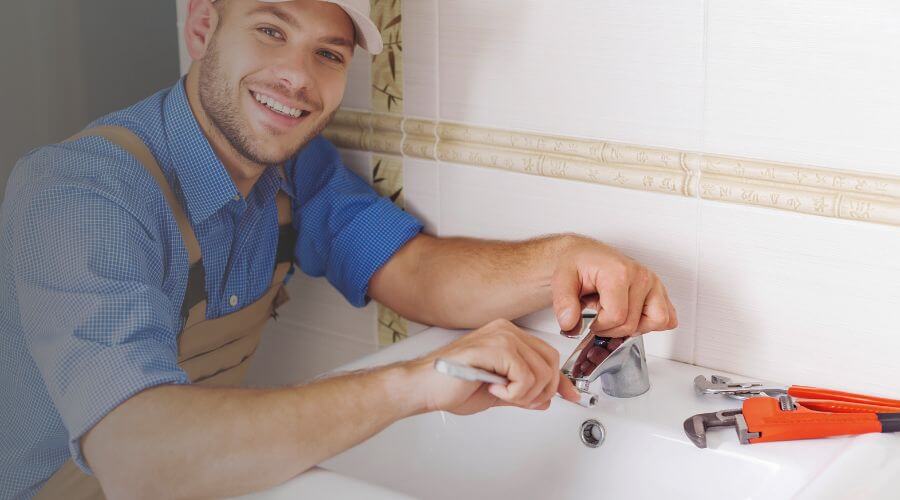 Professional bathroom faucet installation in Manhattan, IL